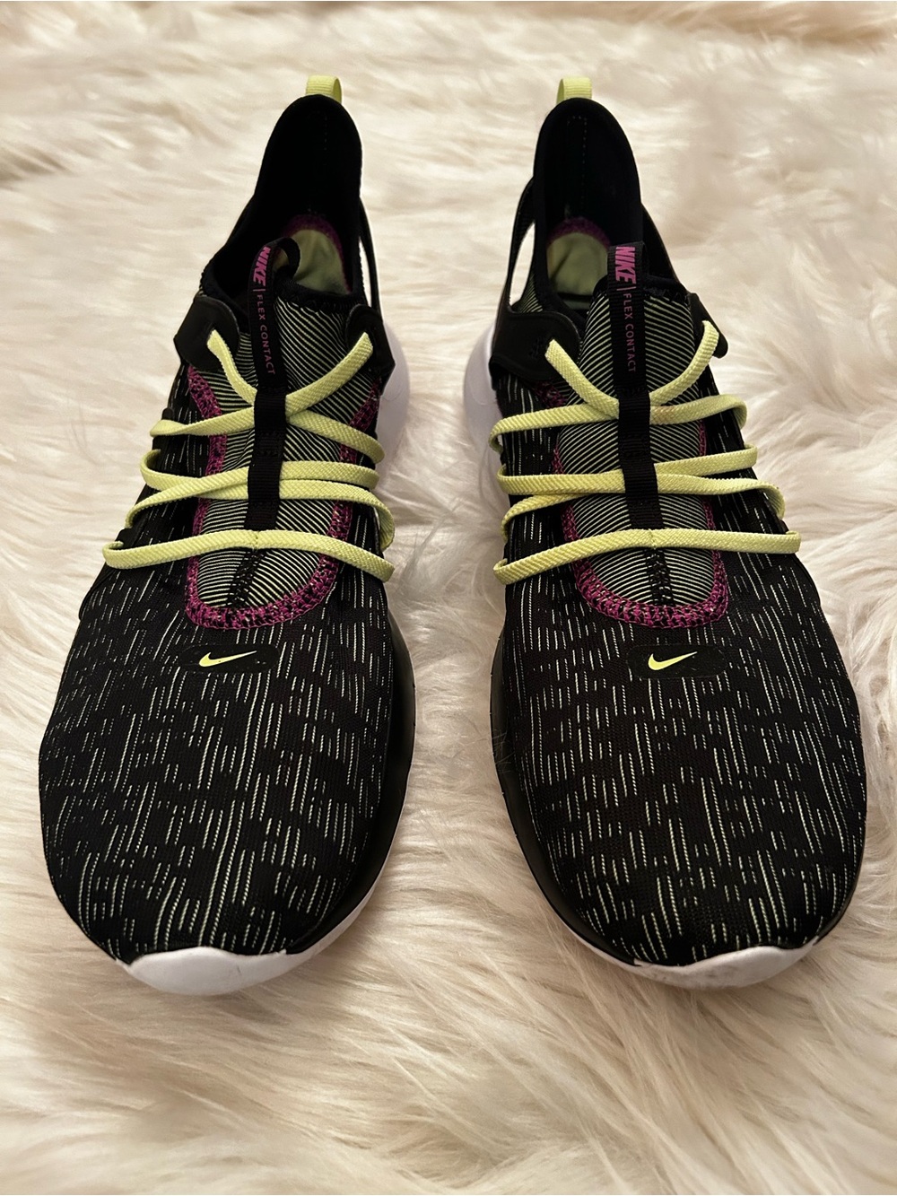 Nike Flex Contact Running Shoes